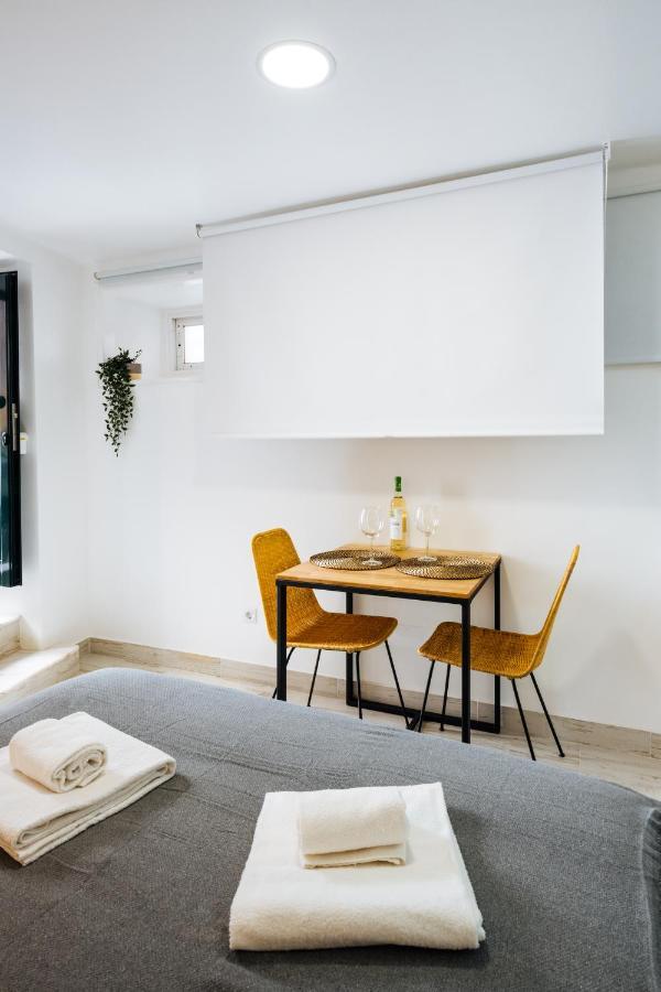 Cozy & Small Studio In The Center Lisabona Exterior foto