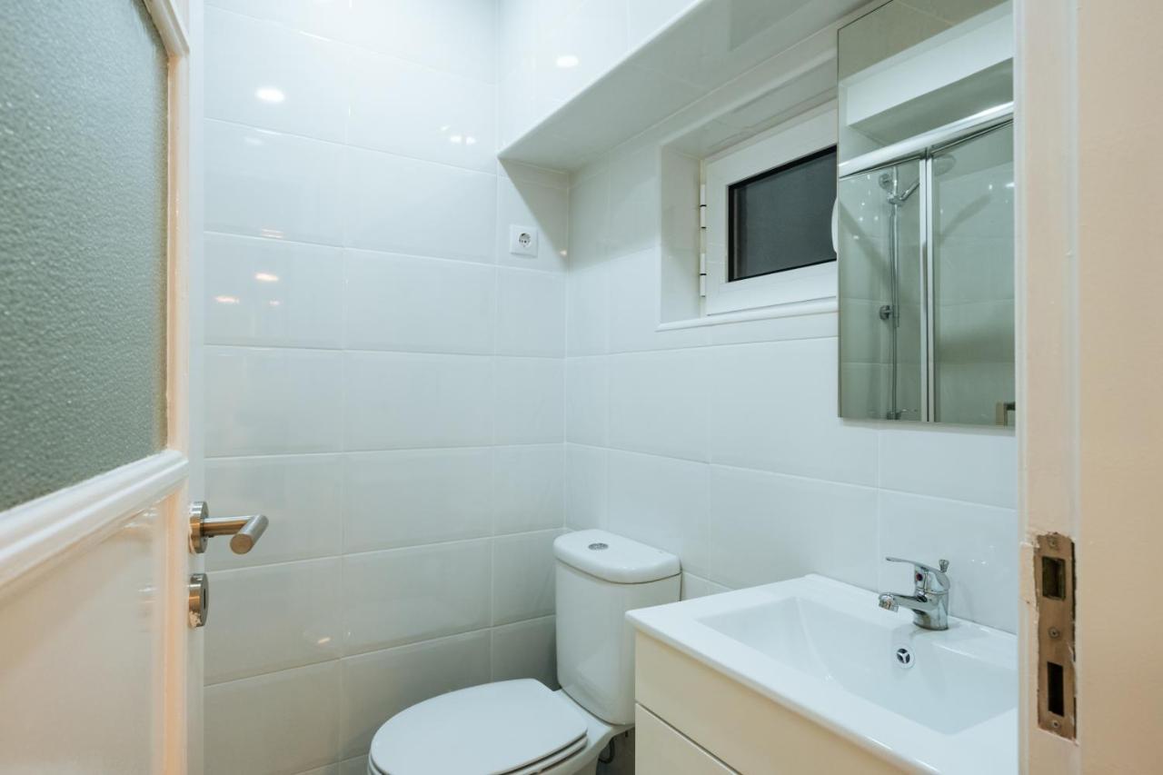 Cozy & Small Studio In The Center Lisabona Exterior foto